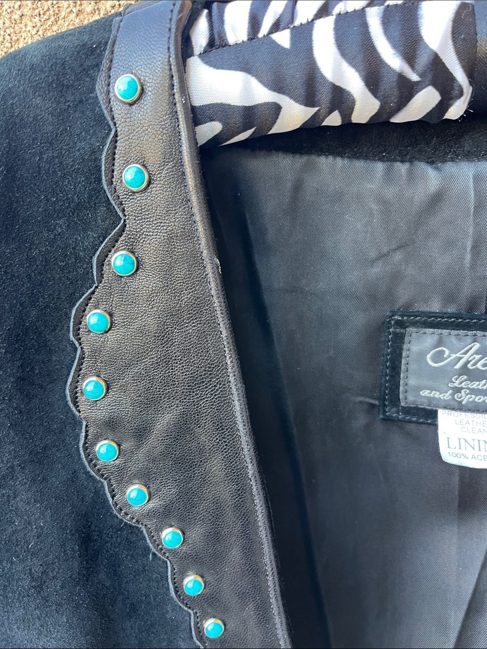 Jacket - Picture 5 of 8